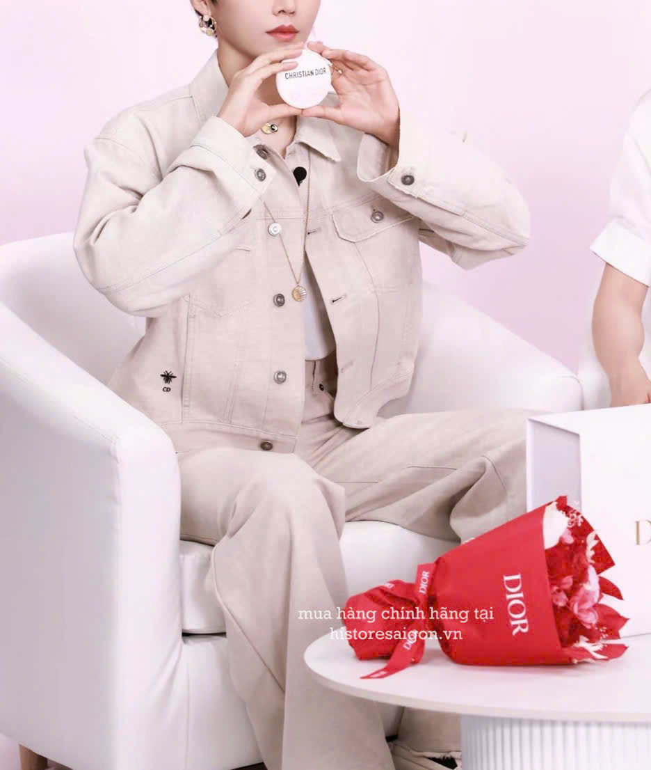 2138 - Hoa Vĩnh Cửu Dior Gift Full Box - Dior Eternal Flower (Gift Hãng Tặng Khách) [HÀNG CHÍNH HÃNG]