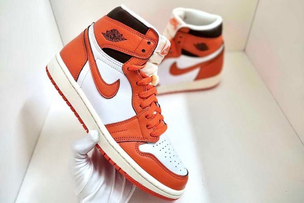 301 -  Giày Nike WMNS Air Jordan 1 High OG Starfish DO9369 101  [HÀNG CHÍNH HÃNG]