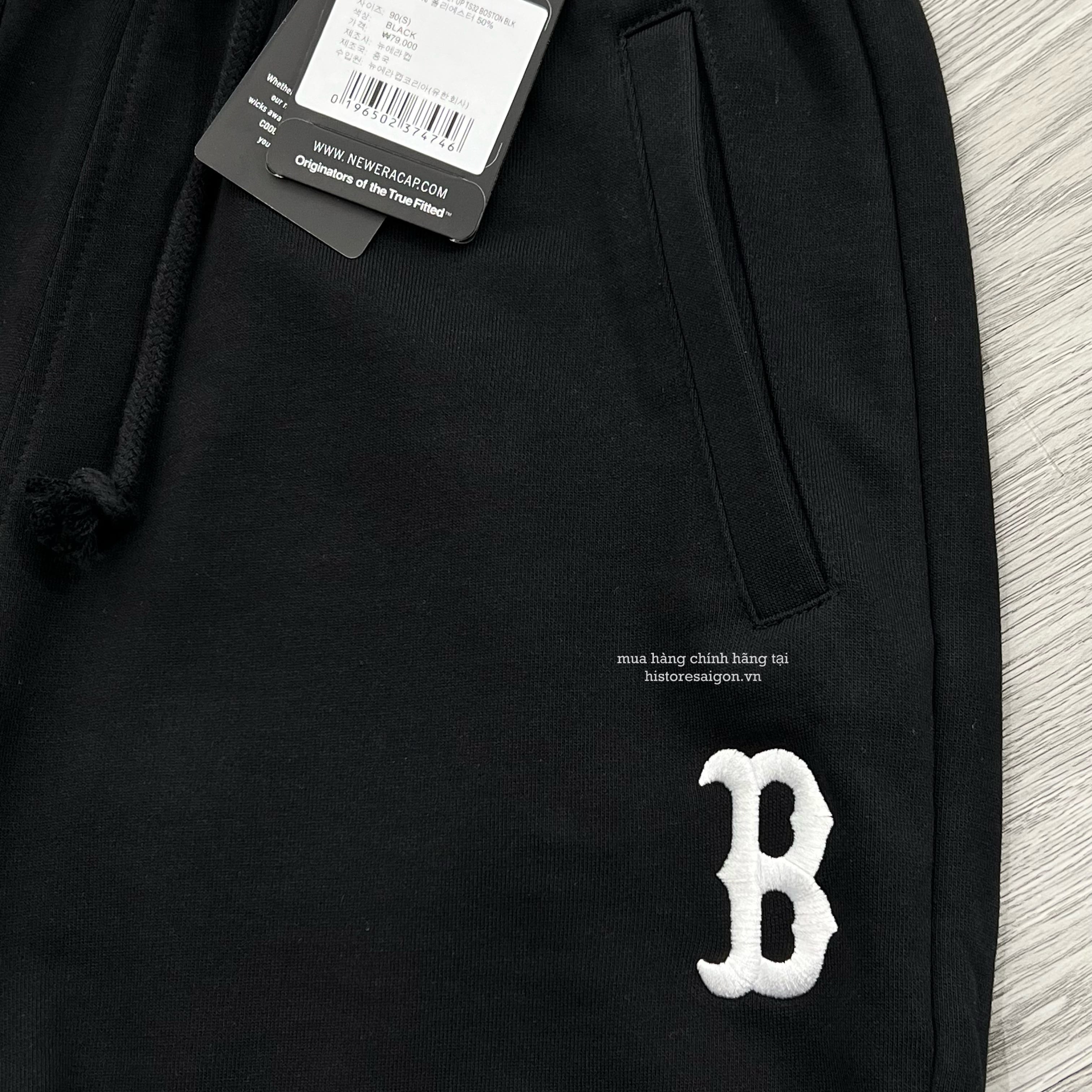 486 -  Quần New Era B Boston - Đen chữ trắng - Code 13574667 [HÀNG CHÍNH HÃNG]