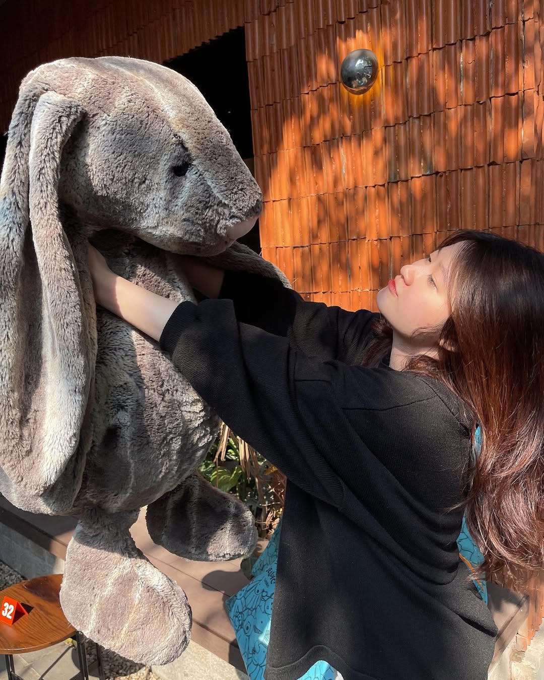 2076 - JellyCat 108cm Bunny Cottontail - Jellycat Bashful Bunny Cottontail Woodland Really Really Big 108cm [HÀNG CHÍNH HÃNG]