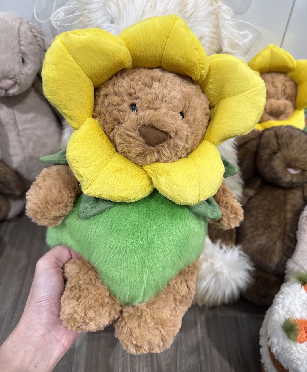 2705 - Jellycat Bartholomew Bear Daffodil Outfit 31cm [HÀNG CHÍNH HÃNG]