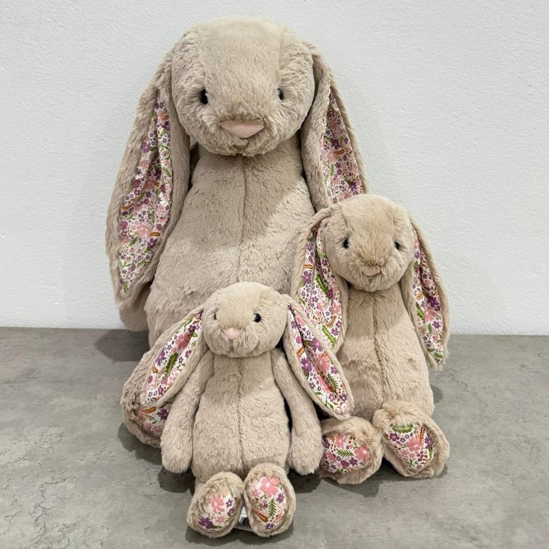 2181 - JellyCat Blossom Bunny Beige 'Petal' 31cm - Jellycat Blossom Cream Bunny Beige 'Petal' Medium 31cm [HÀNG CHÍNH HÃNG]