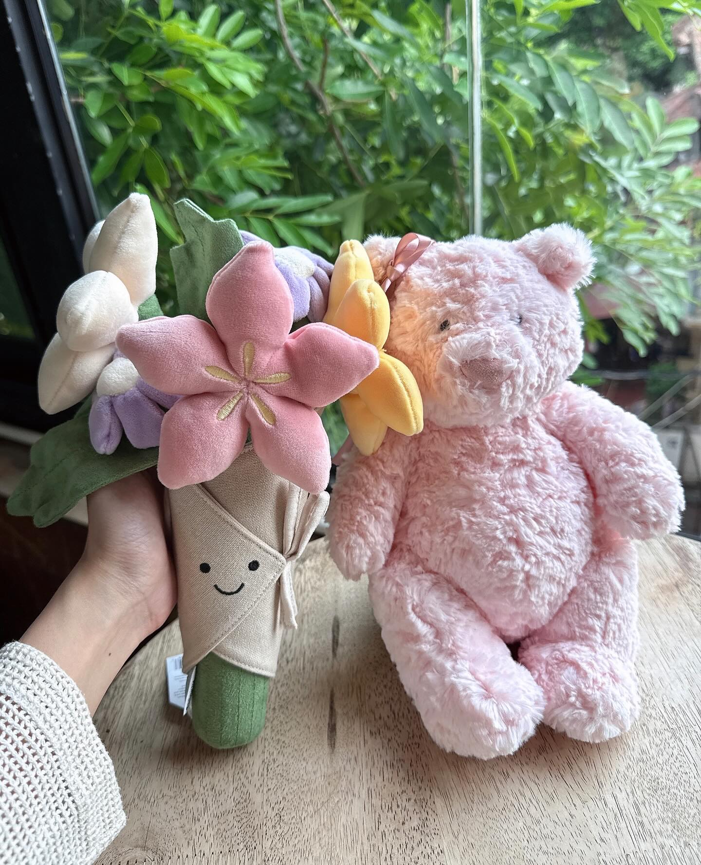 Jellycat Leola Bear Medium 28cm