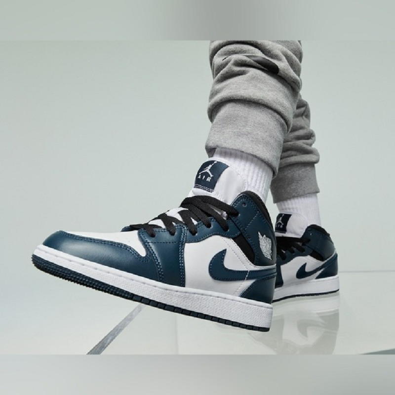 315 -  Giày Nike Air Jordan 1 Mid Dark Teal 554725 411  [HÀNG CHÍNH HÃNG]