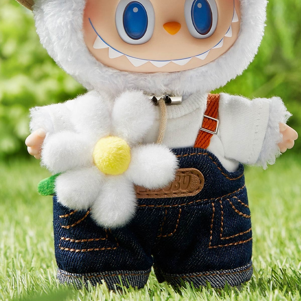 1057 -  Labubu hoa cúc Fall In Wild - Size bé 17cm  - 6941848280091 [HÀNG CHÍNH HÃNG] POP MART The Monsters Fall in Wild Series Vinyl Plush Pendant Doll