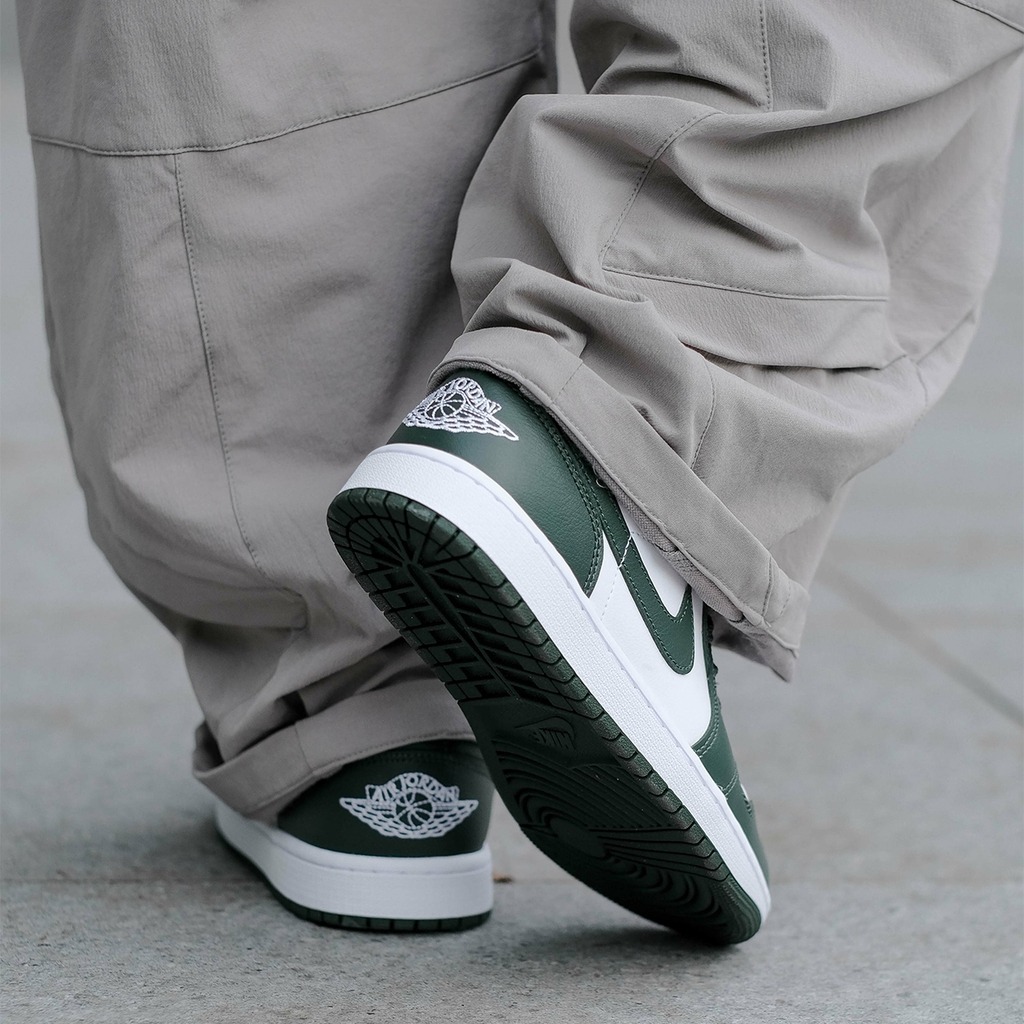 520 -  Giày Nike Air Jordan 1 Low Galactic Jade DC0774 113 [HÀNG CHÍNH HÃNG]