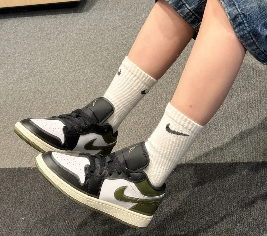 2005 - Giày Nike Air Jordan 1 Low ‘Black Toe Medium Olive’ 553558-092 [HÀNG CHÍNH HÃNG]