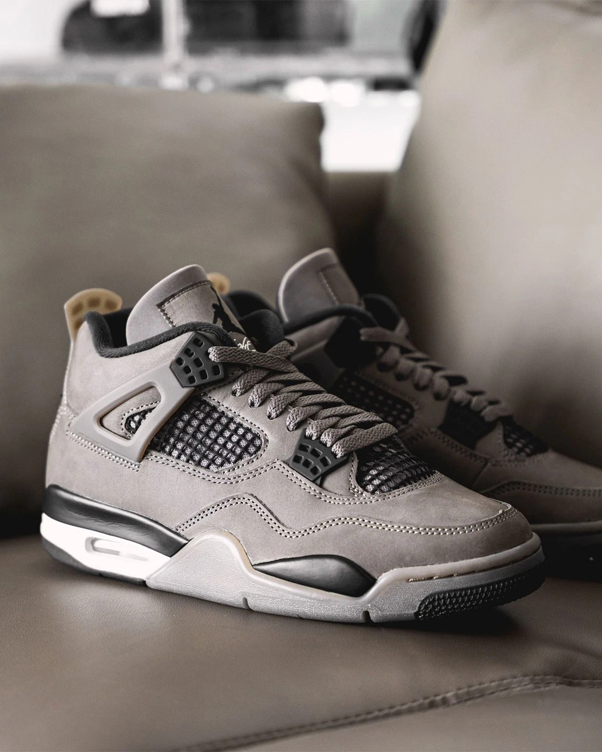 1894 - Giày Nike Jordan 4 Retro 'Cave Stone' FQ8138-200 [HÀNG CHÍNH HÃNG]