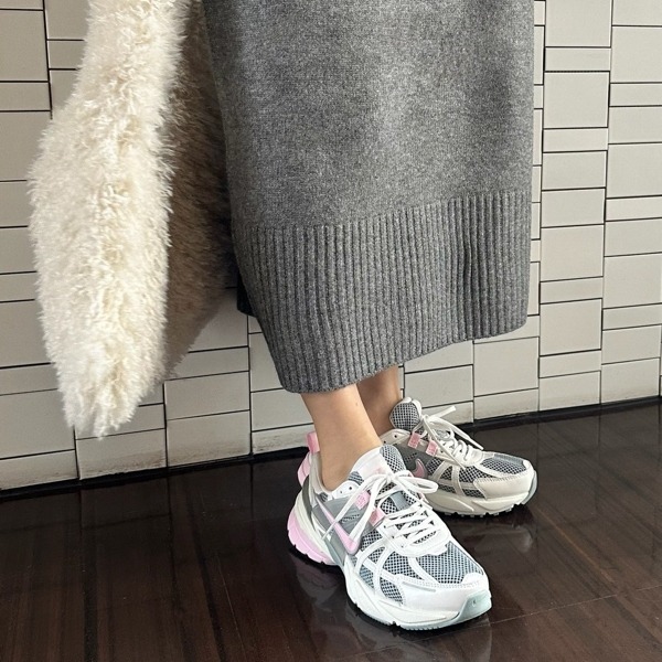 1821 - Giày Nike V2K Run Light Pumice Pink Foam HQ4046-001 [HÀNG CHÍNH HÃNG]