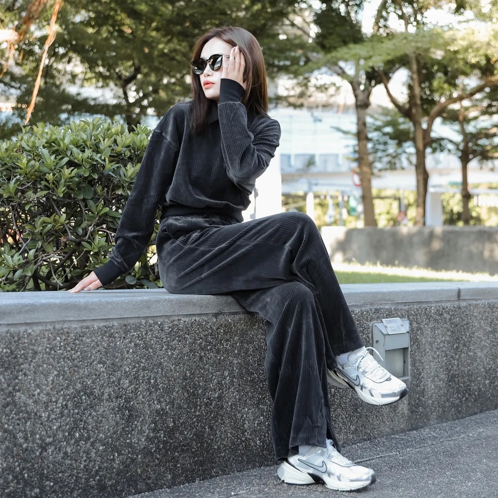 1819 - Giày Nike V2K Run Summit White Metallic Silver FD0736-100 [HÀNG CHÍNH HÃNG]