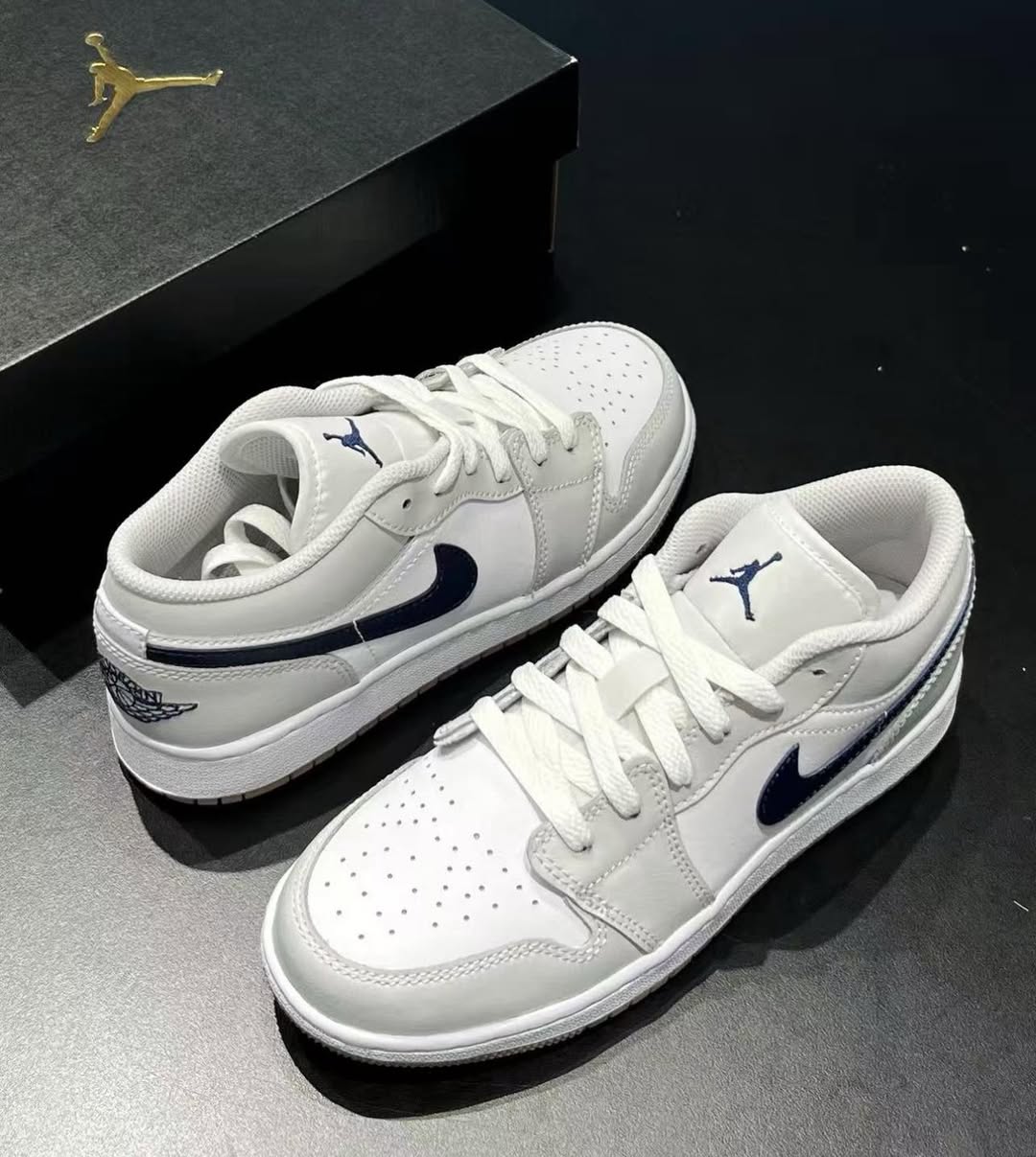 2615 - Giày Nike Air Jordan 1 Low GS 'White Neutral Grey' 553560-146 [HÀNG CHÍNH HÃNG]