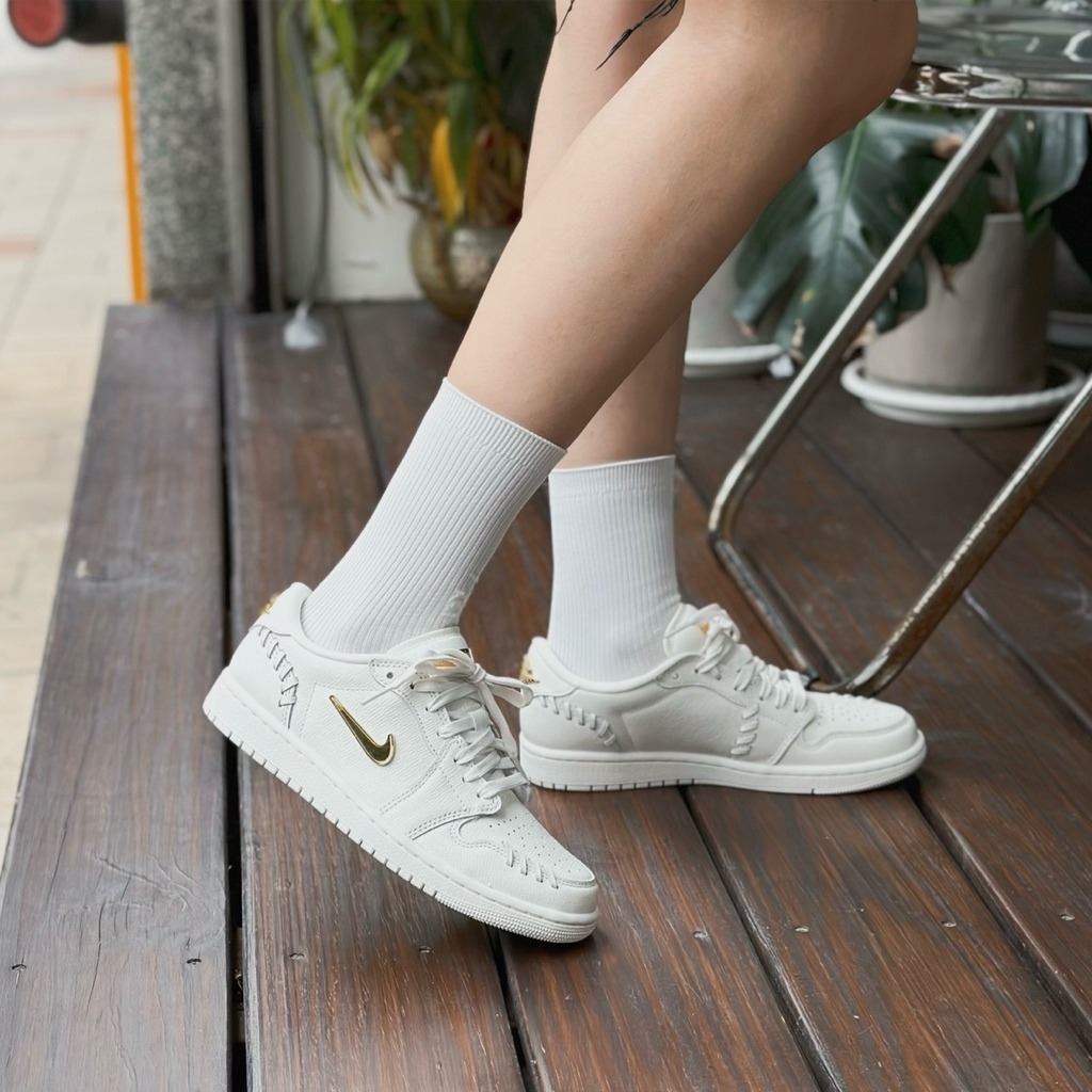 1690 - Giày Air Jordan Method of Make Sail Metallic Gold FN5032-100 [HÀNG CHÍNH HÃNG]