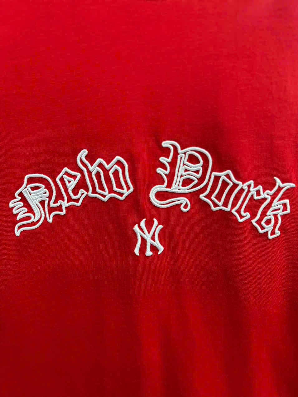 2152 - Áo New Era NY New York Yankee Gothic Font Đỏ [HÀNG CHÍNH HÃNG]