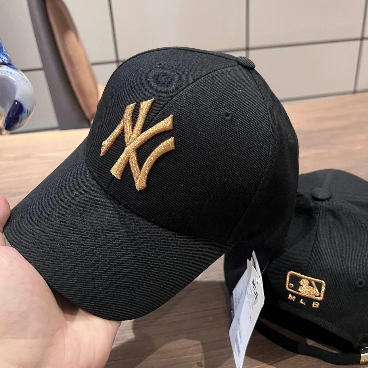 1474 - Nón MLB Metal Logo Structured New York Yankees 'Black Gold' 3ACPIG01N-50GOS [CHÍNH HÃNG]