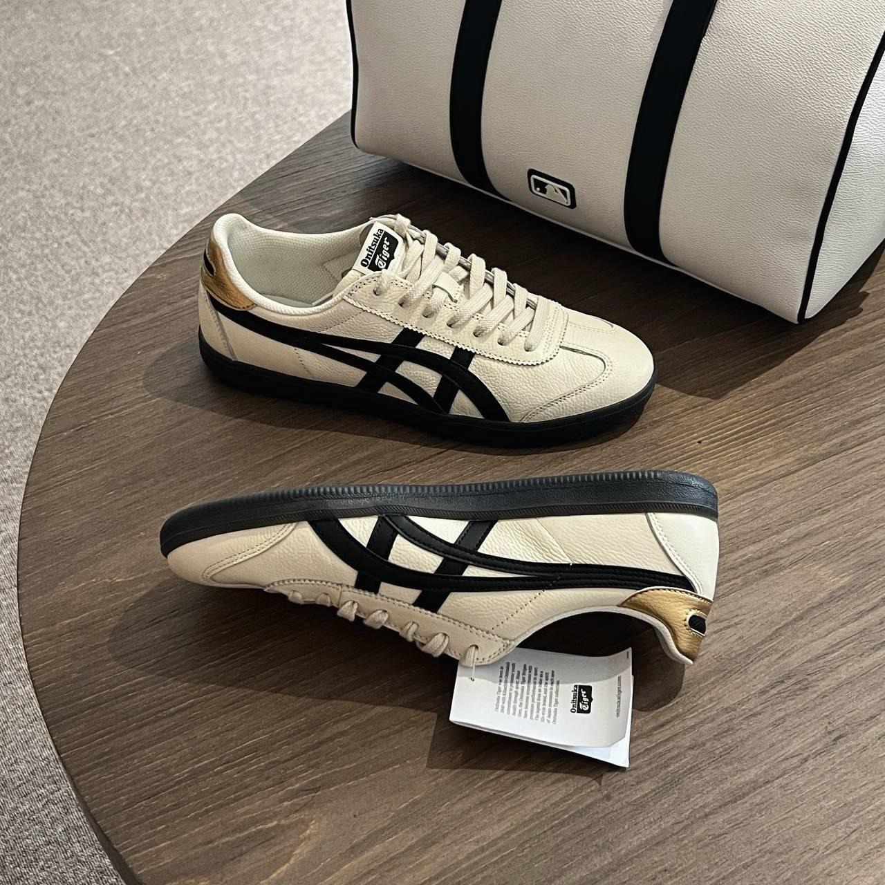 1380 - Giày Onitsuka Tiger Tokuten White Black Gold 1183B938-100 [HÀNG CHÍNH HÃNG]