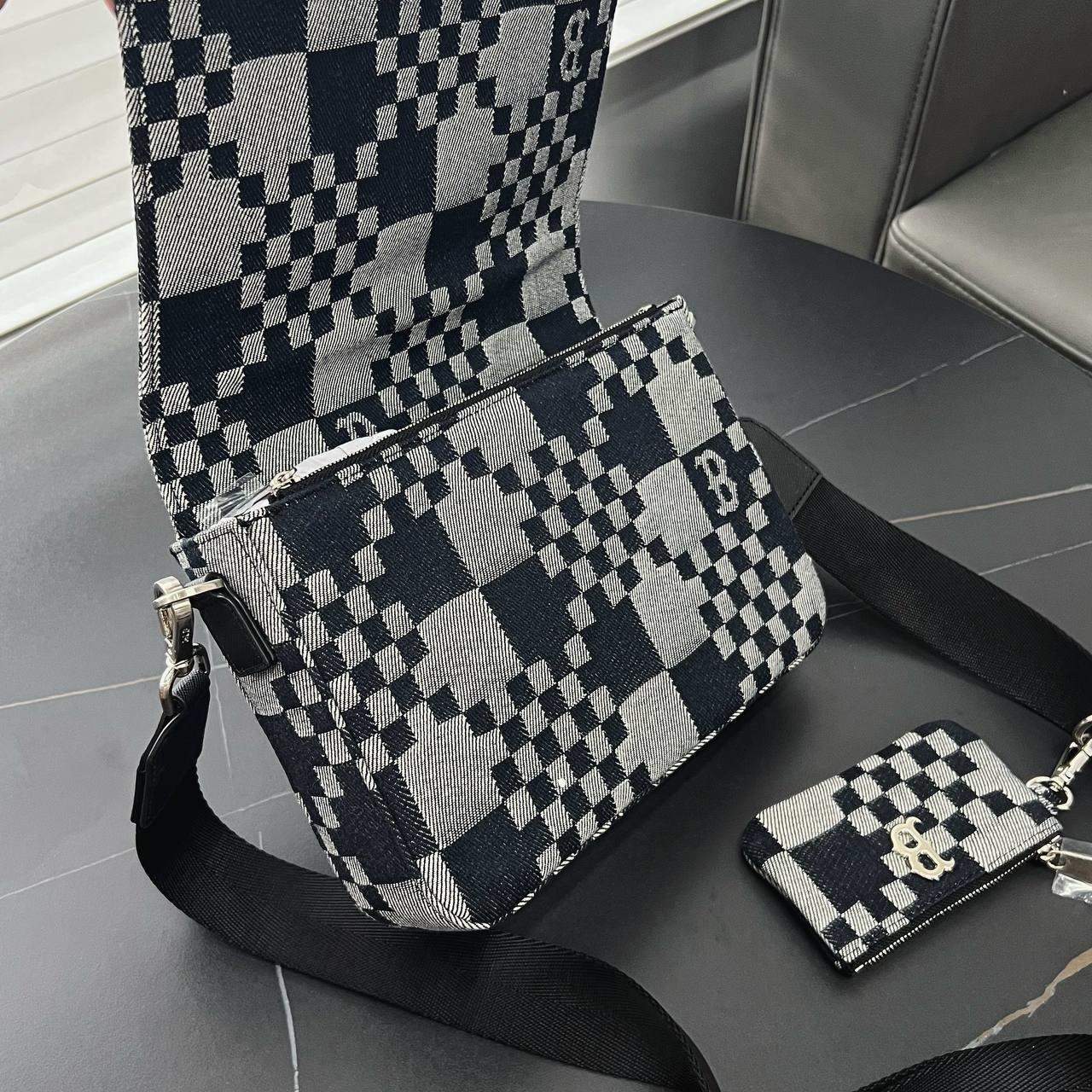 1219 - Túi MLB Checkerboard Jacquard Crossbody Boston Red Sox 3ACRM062N-43BKS [HÀNG CHÍNH HÃNG]