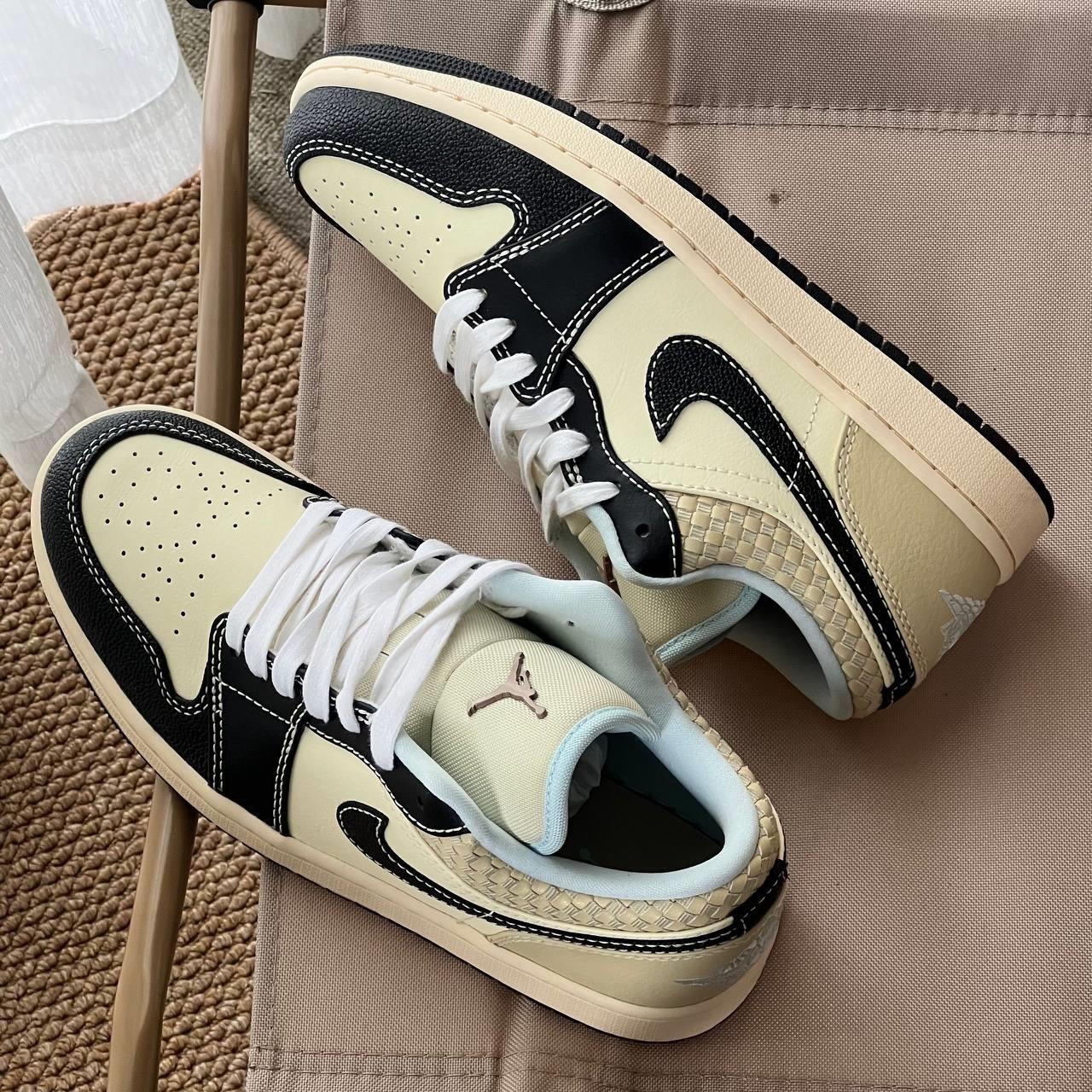 1377 - Giày Nike Air Jordan 1 Low SE Coconut Milk Black HQ3437-101 [HÀNG CHÍNH HÃNG]