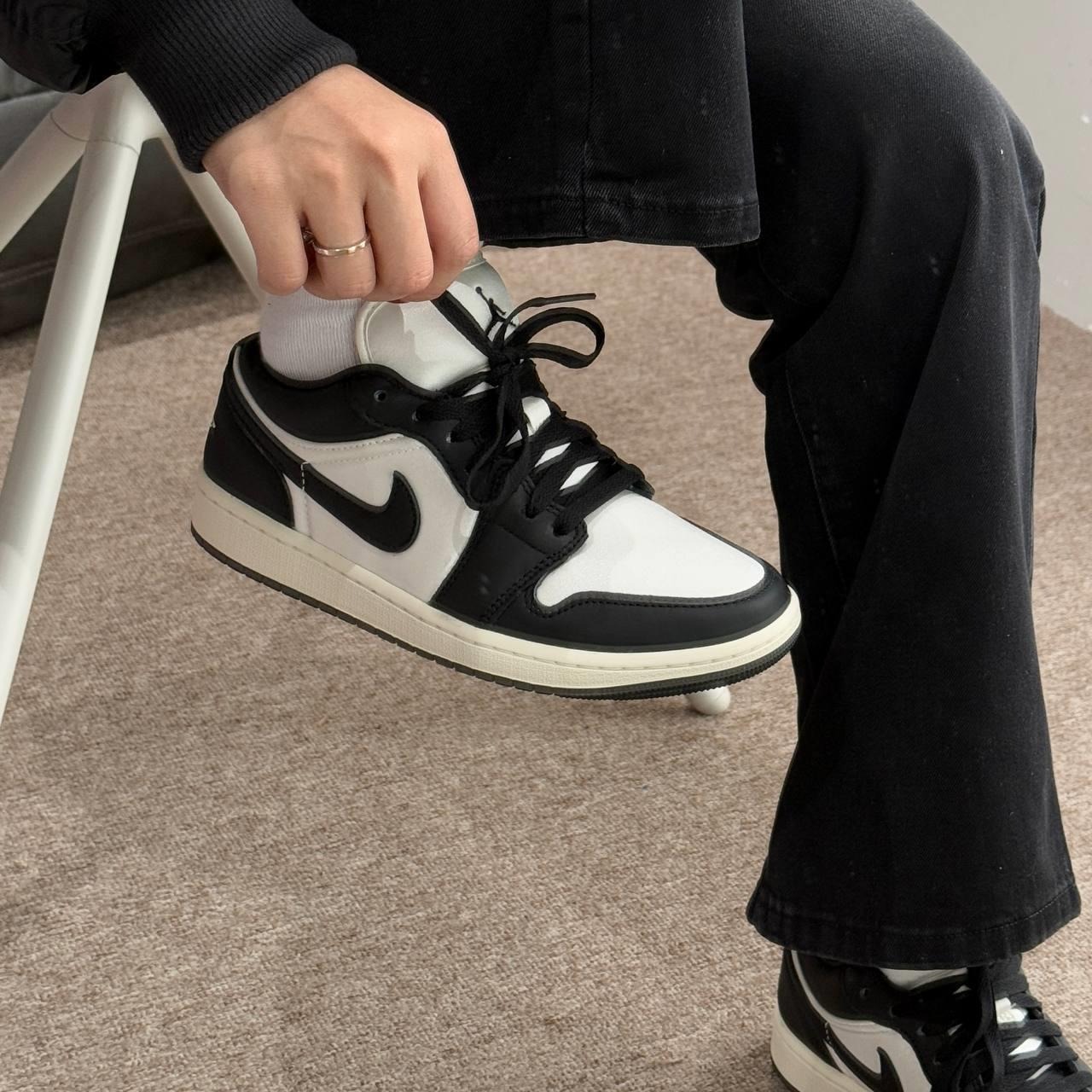 2646 - Giày Nike Air Jordan 1 Low SE ‘Vintage Panda’ FB9893-101 [HÀNG CHÍNH HÃNG]