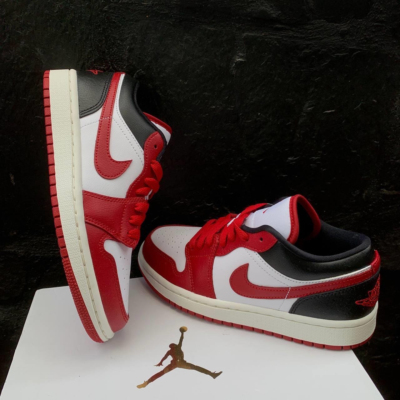 1810 - Giày Nike Air Jordan 1 Low Reverse Black Toe DC0774-160 [HÀNG CHÍNH HÃNG]