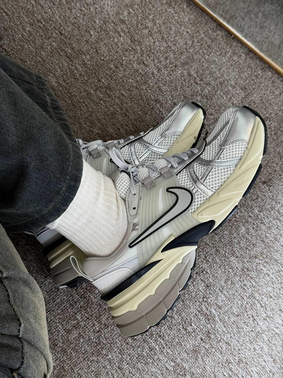 2229 - Giày Nike V2K Run ''Pure Platinum Metallic Silver'' HJ4497-100 [HÀNG CHÍNH HÃNG]