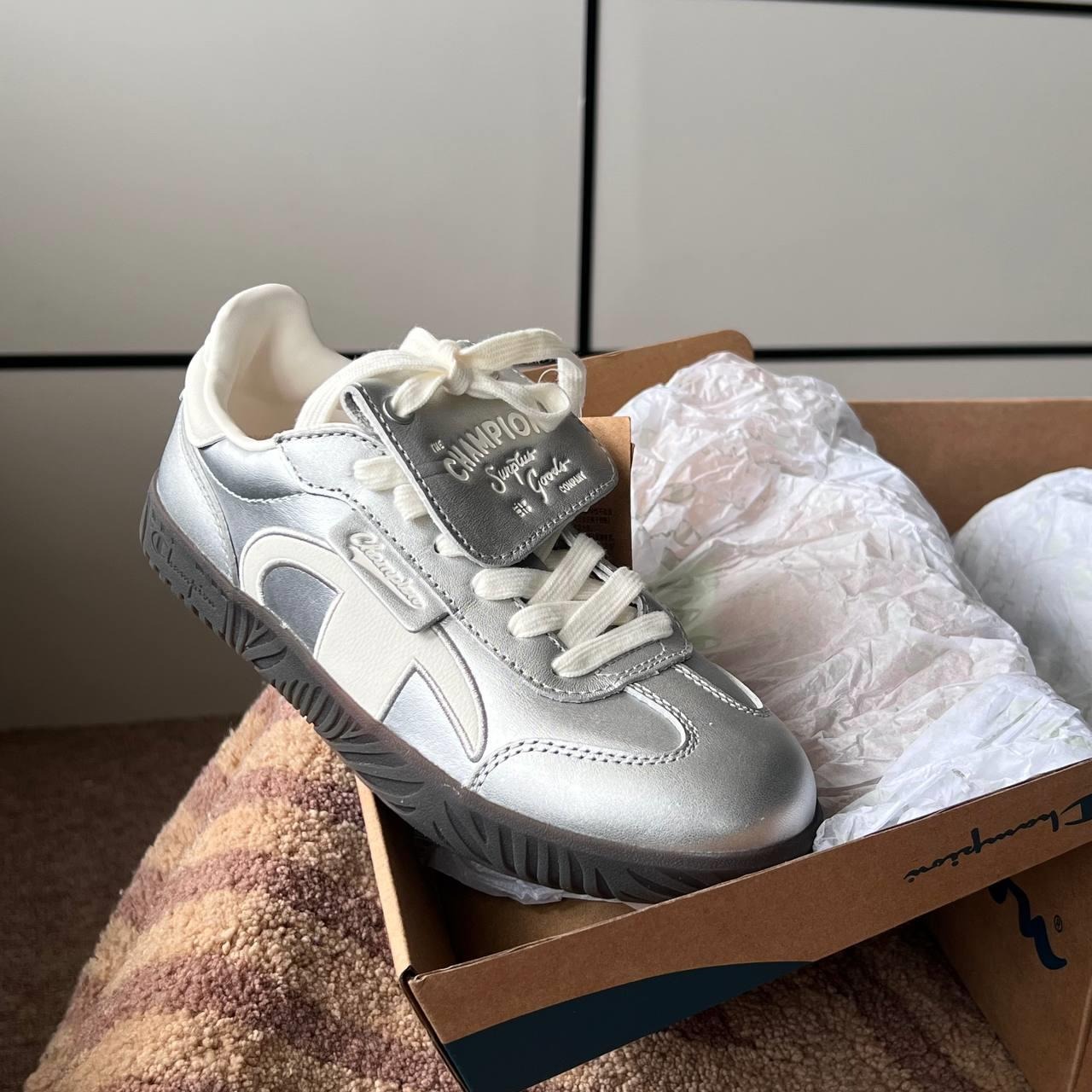 1751 - Giày Champion Essentials Champ T-Trainer ‘Metallic Silver’ U4CFCTW14B1 [HÀNG CHÍNH HÃNG]
