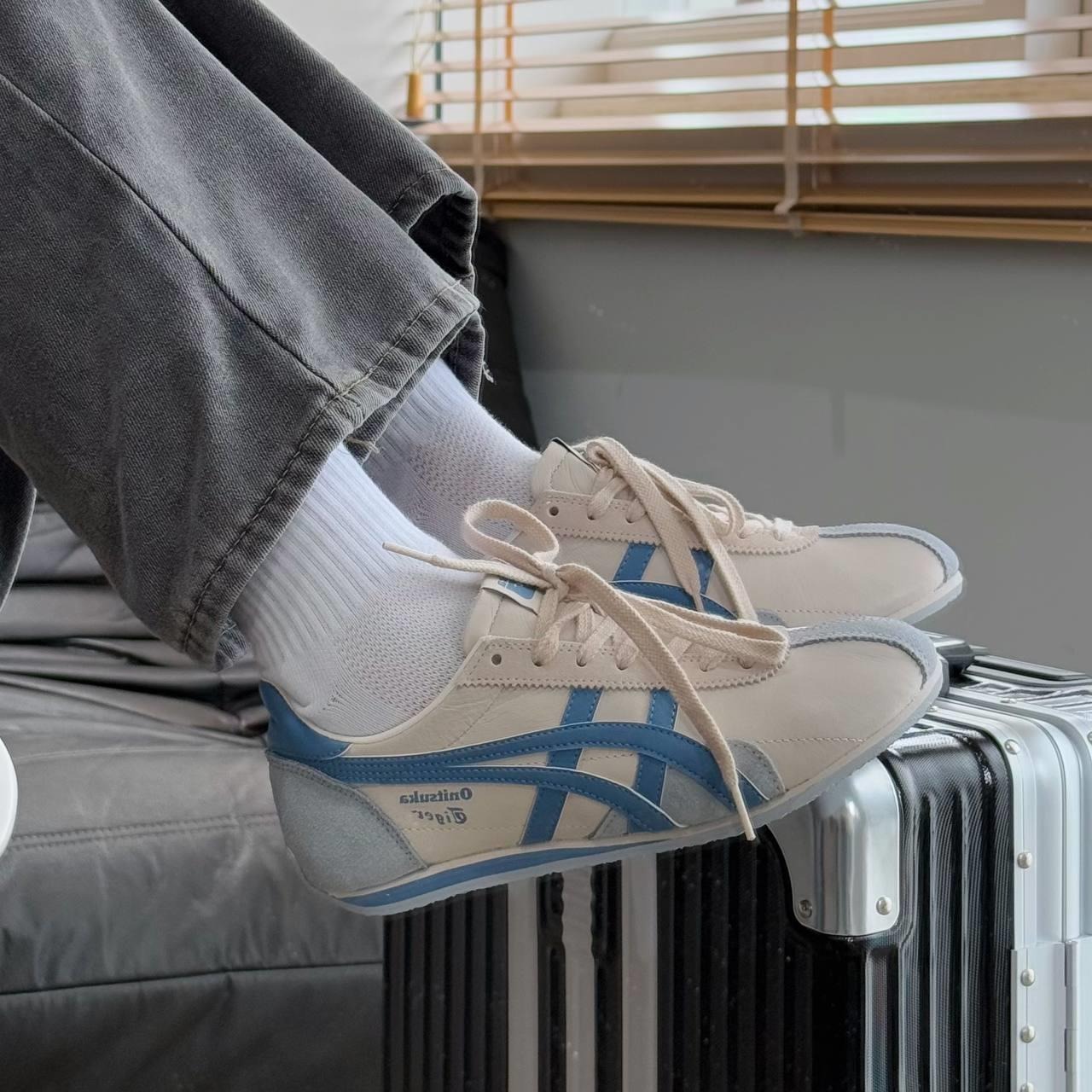 1529 - Giày Onitsuka Tiger Runspark Cream Light Blue 1183B480-250 [HÀNG CHÍNH HÃNG]