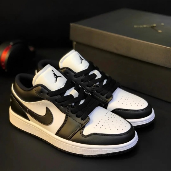 256 -  Giày Nike Air Jordan 1 Low Panda DC0774 101 [HÀNG CHÍNH HÃNG]