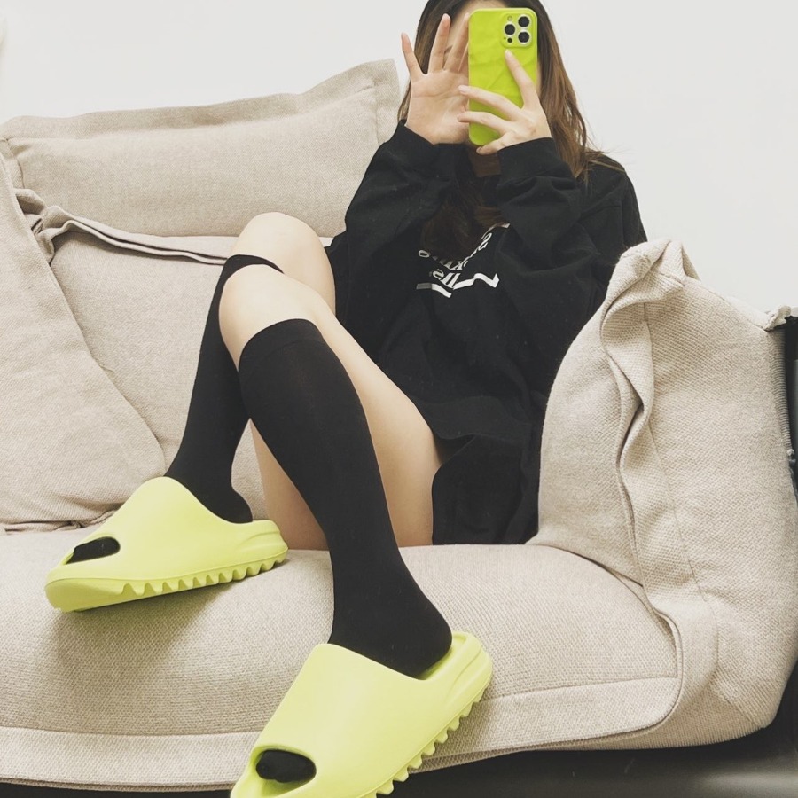 355- Dép Adidas Yeezy Slide "Glow Green" GX6138/HQ6447 [HÀNG CHÍNH HÃNG]