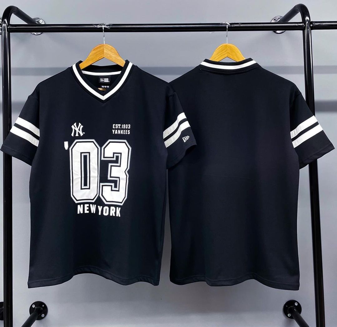 1195 - Áo New Era NY Highway 03 - Đen Chữ Trắng [HÀNG CHÍNH HÃNG]