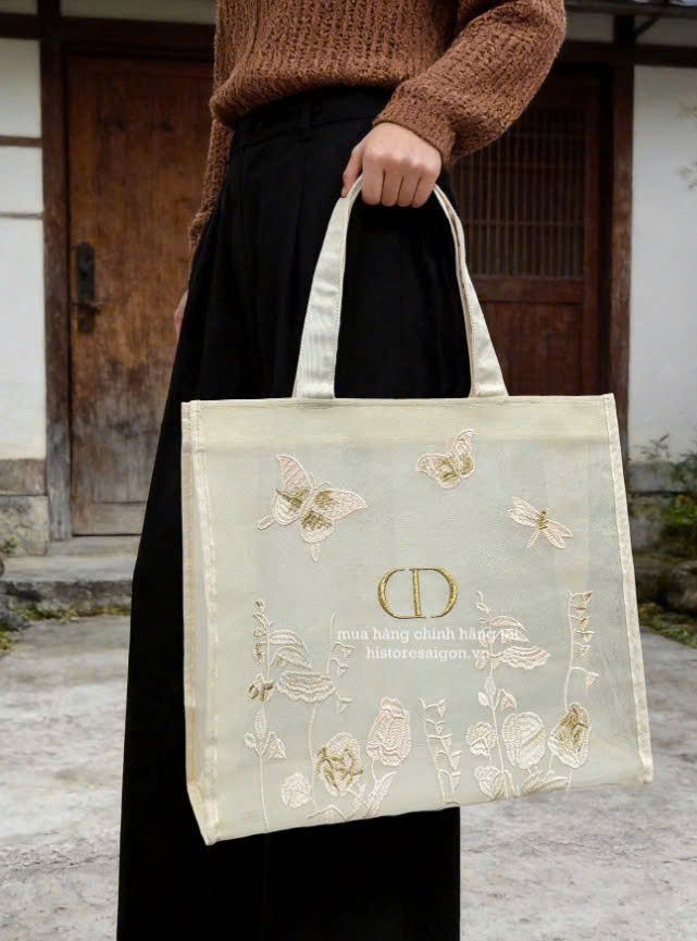 2743 - Túi Tote Dior Butterfly Gift Trắng Kem (Gift Hãng Tặng Khách) [HÀNG CHÍNH HÃNG]
