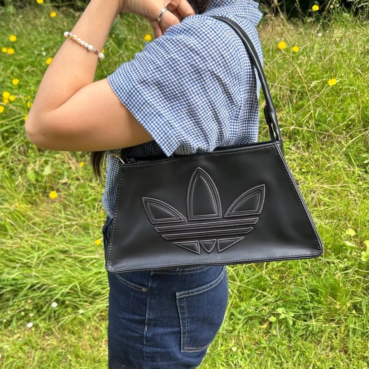 2637 - Túi Adidas Polyurethane Outline Trefoil Shoulder Bag IY4057 [HÀNG CHÍNH HÃNG]