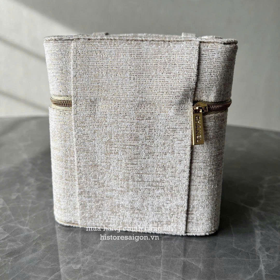 2186 - Túi Chanel Gift Beauty Pearl Case Champagne (Gift Hãng Tặng Khách) [HÀNG CHÍNH HÃNG]