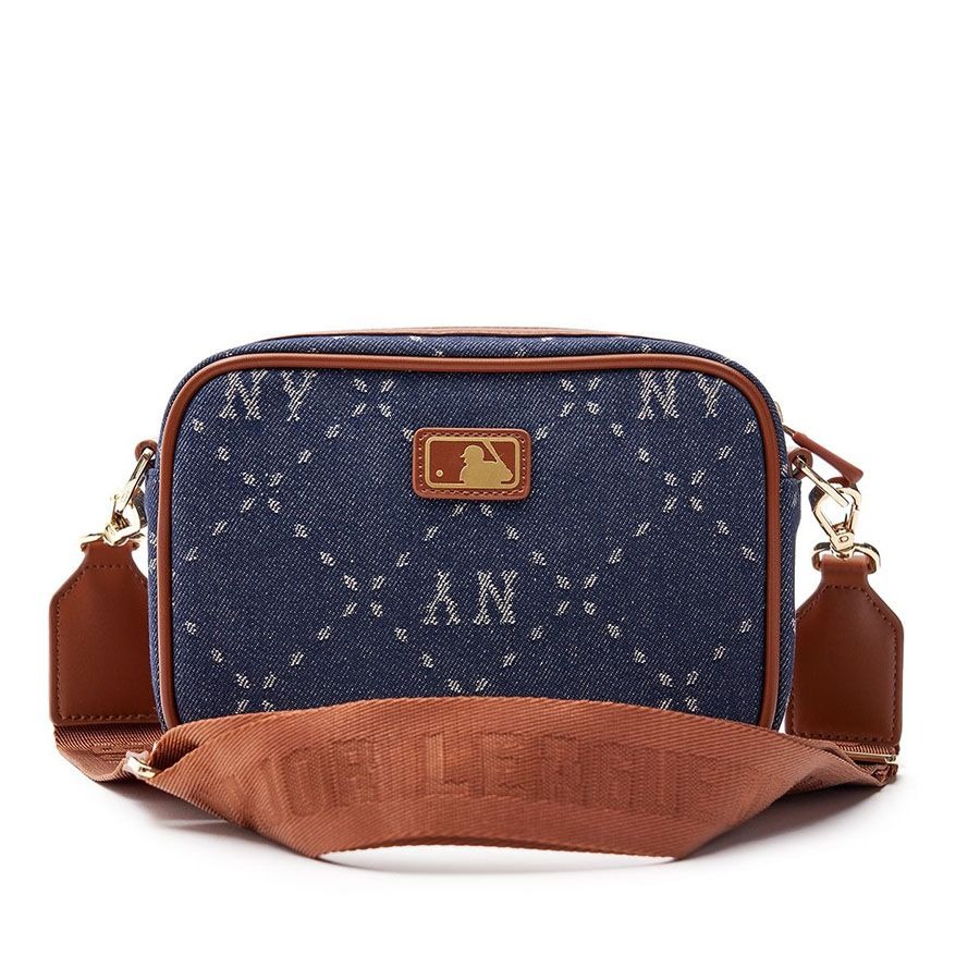 490 -  Túi MLB NY Monogram JQD - Xanh Denim Quai Nâu - Code 7ACRMD83N - 50NYS [HÀNG CHÍNH HÃNG]