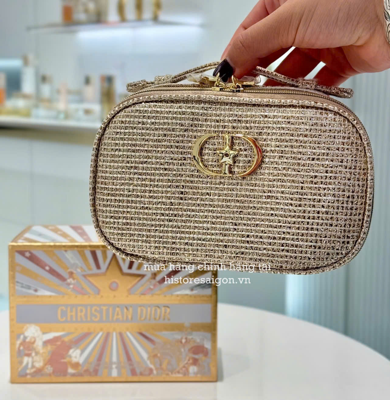 2135 - Túi Dior Crystal Gold Woven Gift - Dior Beauty Xmas Gift (Gift Hãng Tặng Khách) [HÀNG CHÍNH HÃNG]