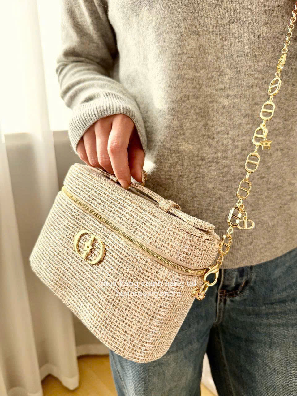 2713 - Túi Dior Crystal Gold Woven Gift Party - Dior Beauty Xmas Gift (Gift Hãng Tặng Khách) [HÀNG CHÍNH HÃNG]