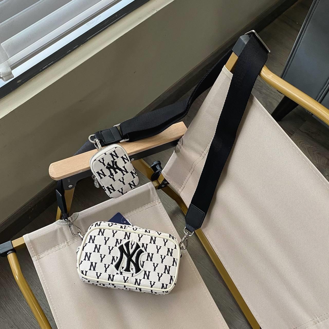 613 -  Túi MLB Korea Monogram Mini Cross Bag New York Yankees D.Cream - 3ACRS012N-50CRD [HÀNG CHÍNH HÃNG]