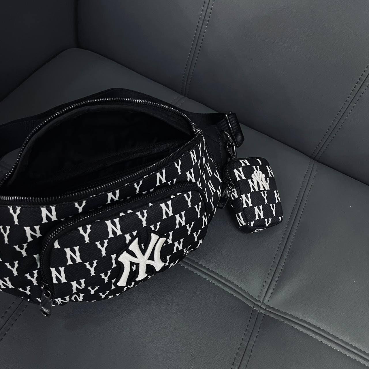 895 -  Túi MLB Monogram Hip Sack New York Yankees - Black - Túi Bao Tử - Code 3AHSM012N-50BKS [HÀNG CHÍNH HÃNG]