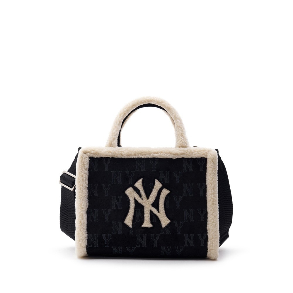 440 -  Túi MLB Monogram Mustang Mini Tote - Black - Code 3AORS1036-50BKS [HÀNG CHÍNH HÃNG]