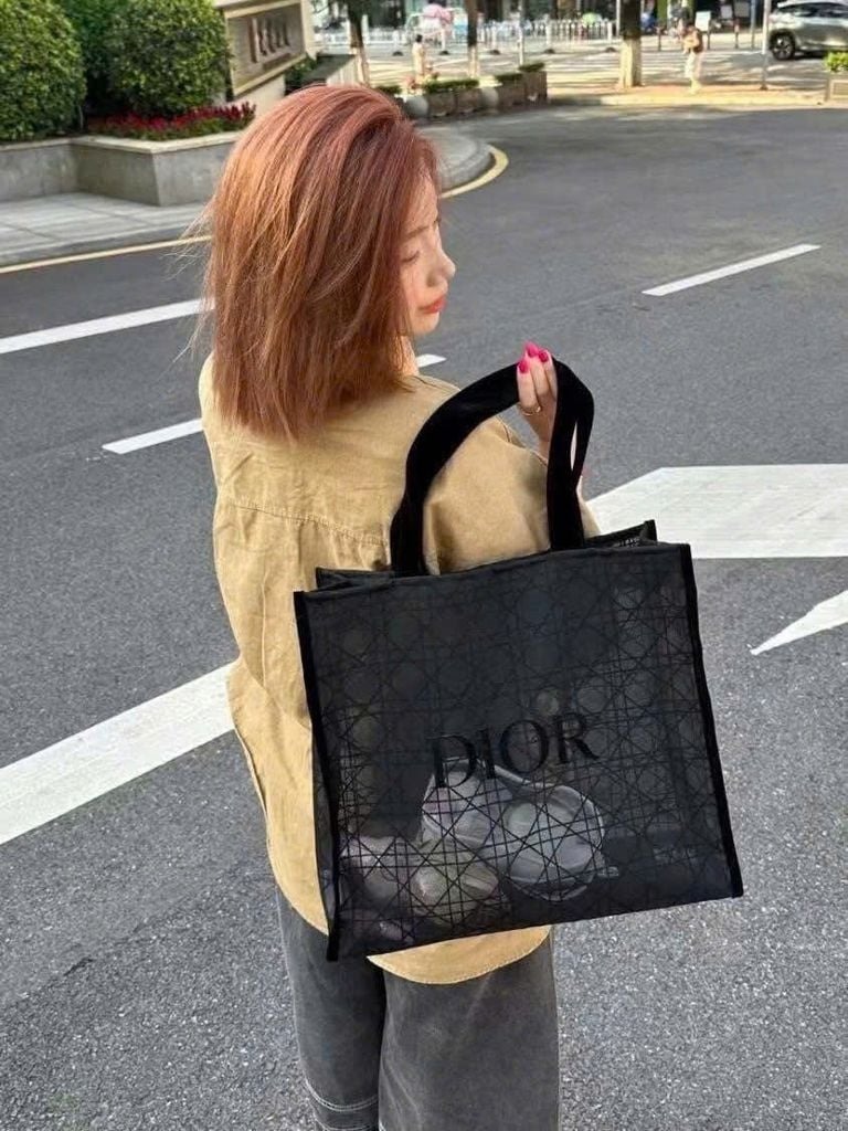 2063 - Túi Tote Dior Đen Gift (Gift Hãng Tặng Khách) [HÀNG CHÍNH HÃNG]