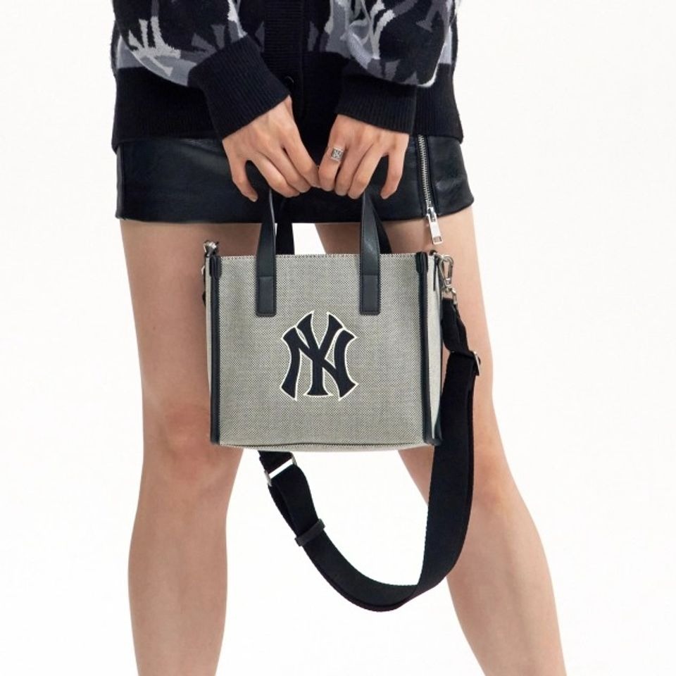 444 -  Túi MLB Canvas Basic Big Logo Small Tote Bag - Black - Code 3AORS062N-50BKS [HÀNG CHÍNH HÃNG]