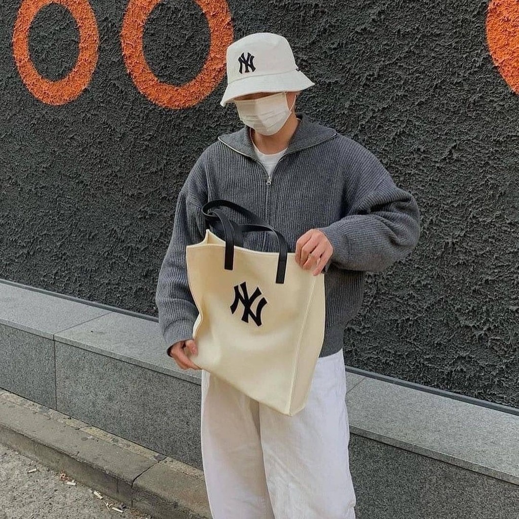 1103 -  Túi MLB Tote Canvas New York Yankees Cream - Code 3AORM022N 50CRS [HÀNG CHÍNH HÃNG]