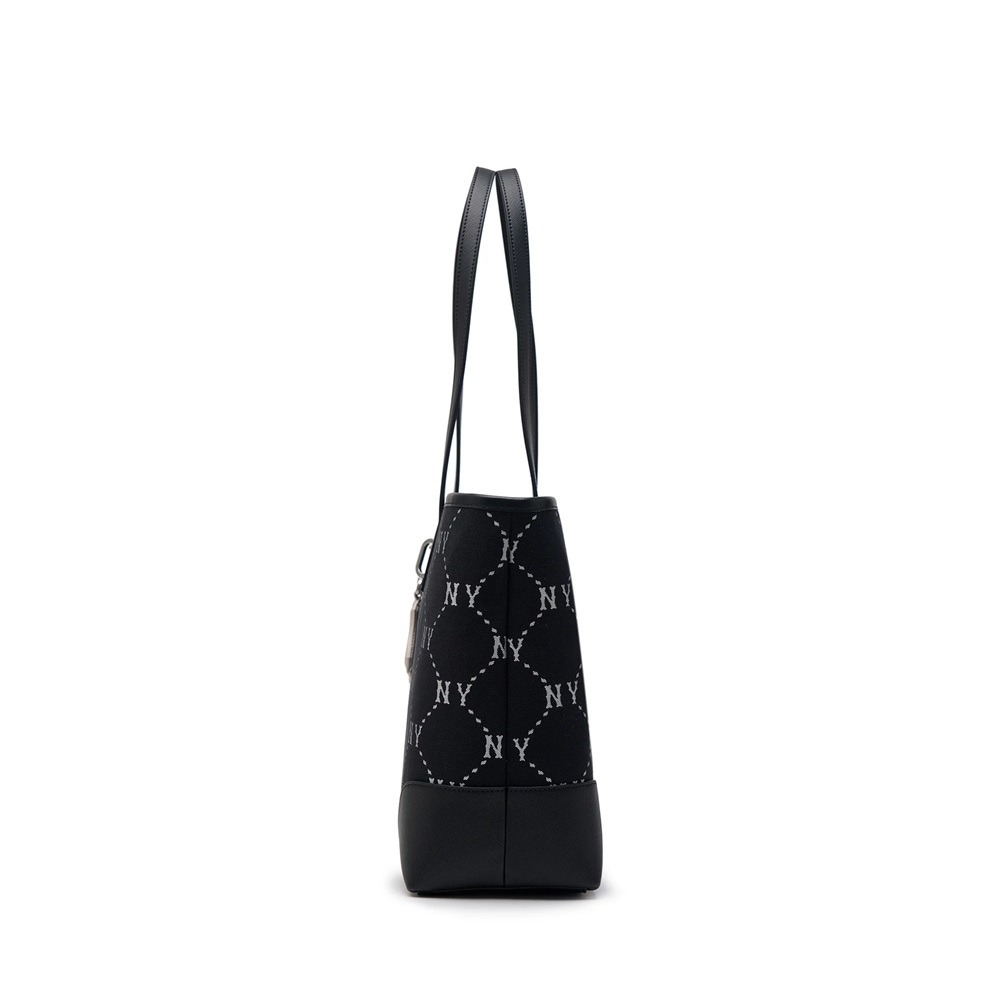 1102 -  Túi MLB Tote Diamond Monogram Jacquard New York Yankees ''Black'' - Code 3AORL014N 50BKS [HÀNG CHÍNH HÃNG]