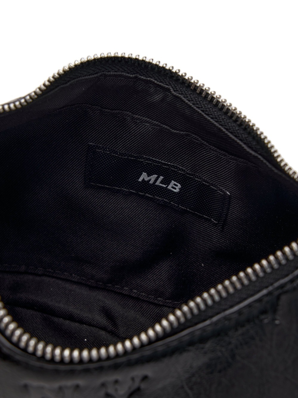 1456 - Túi MLB Korea Classic Mono Crack Embo Hobo Bag New York Yankees Black 3ABQMV15N-50BKS [HÀNG CHÍNH HÃNG]