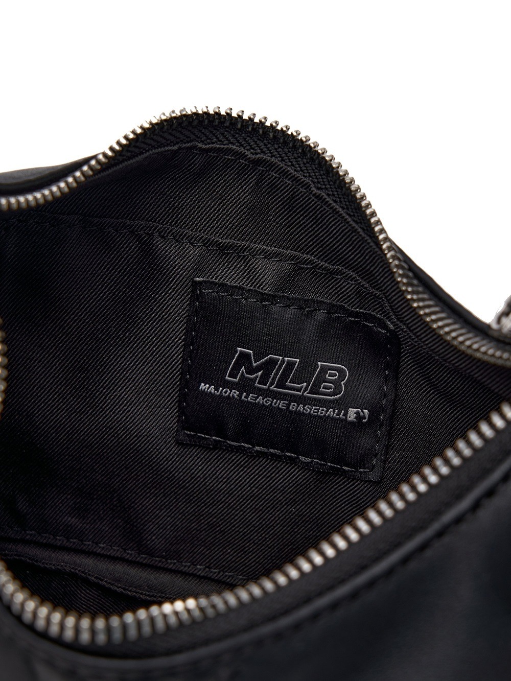 1157 - Túi Kẹp Nách MLB Hobo Embo Monogram New York Yankees 3ABQS024N- 50BKS Đen  [HÀNG CHÍNH HÃNG]