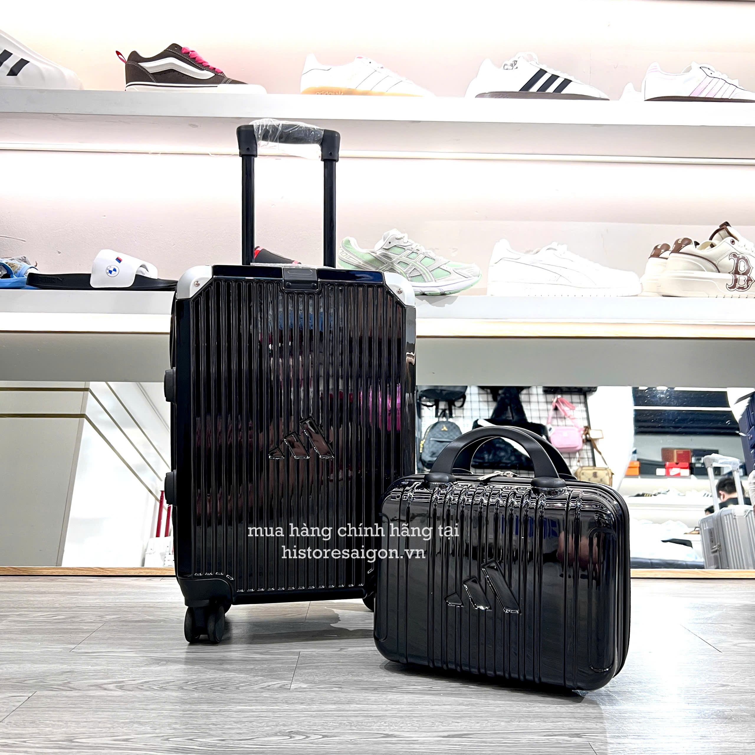 2729 - Vali Adidas Cốp Đen Size 20 Xách Tay 2026 Mang Lên Máy Bay [CHÍNH HÃNG]