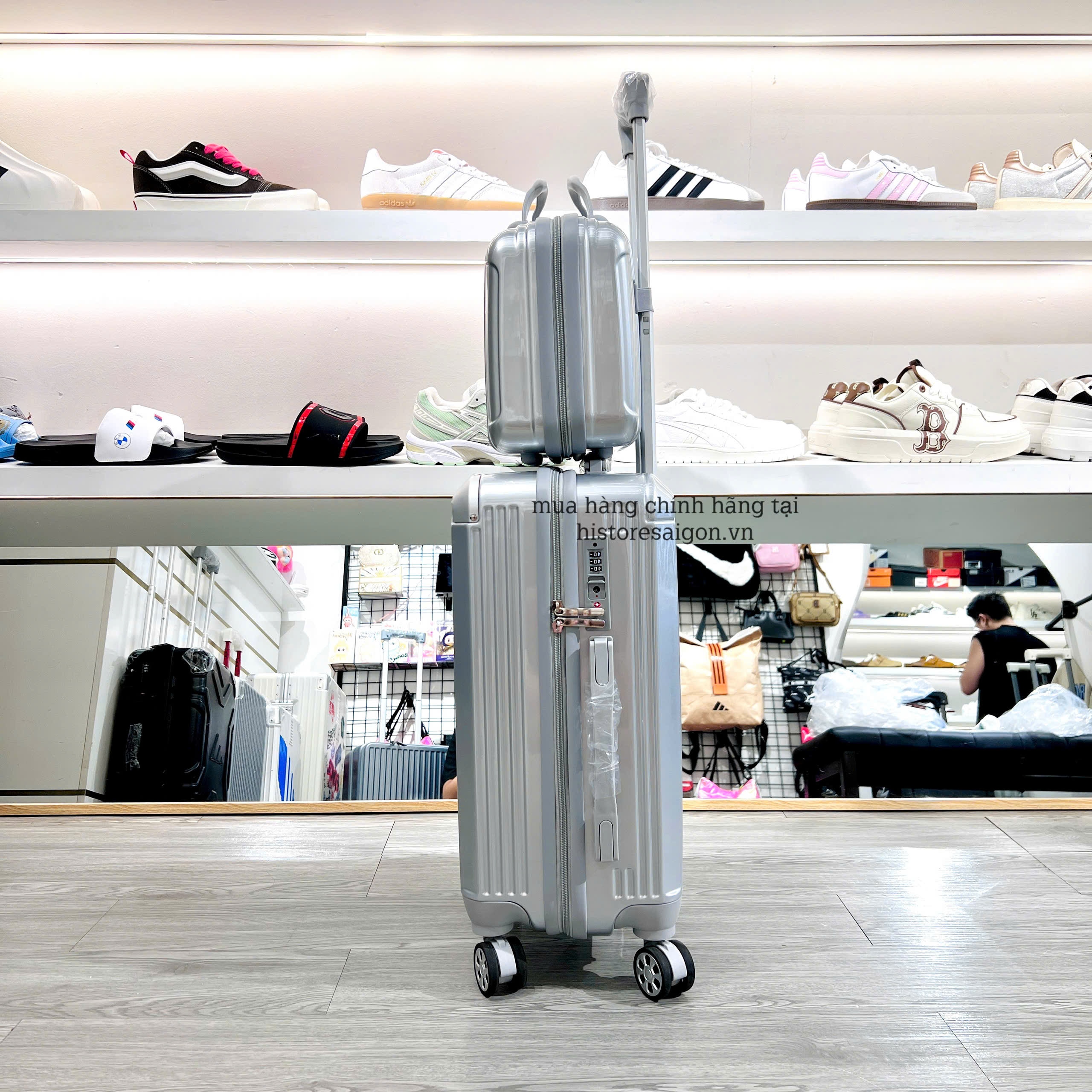 2730 - Vali Adidas Cốp Xám Size 20 Xách Tay 2026 Mang Lên Máy Bay [CHÍNH HÃNG]