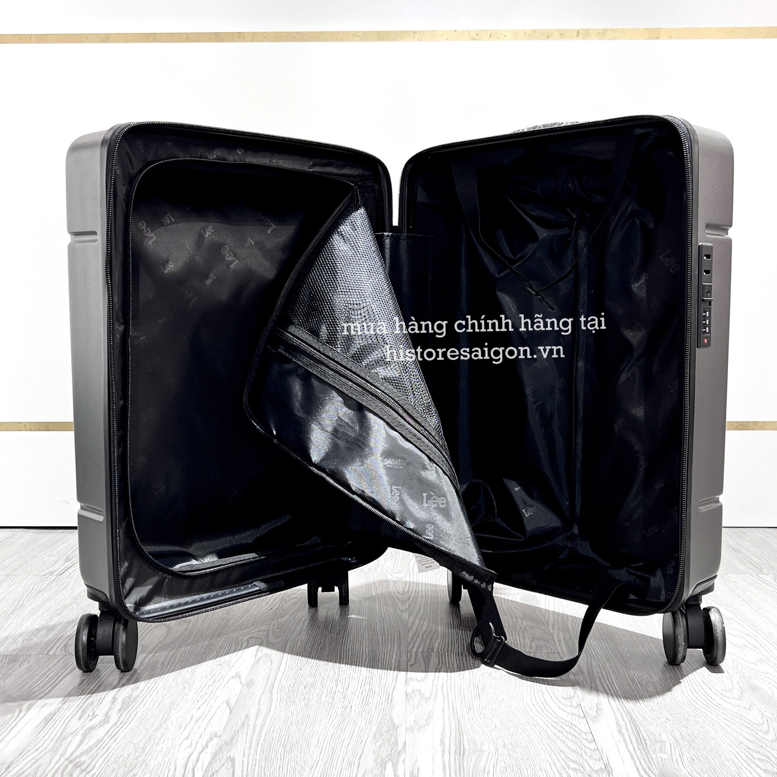 2674 - Vali Lee Size 20 Xách Tay Embossed Logo Xám Chì (Mang Lên Máy Bay) [HÀNG CHÍNH HÃNG]