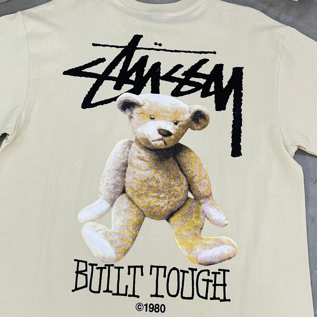 853 -  Áo Stussy Built Tough Bear - Beige - Code 1904893 [HÀNG CHÍNH HÃNG]