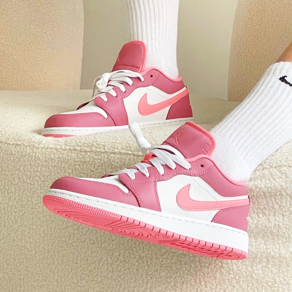 833 -  Giày Nike Air Jordan 1 Low GS Desert Berry 553560 616 [HÀNG CHÍNH HÃNG]