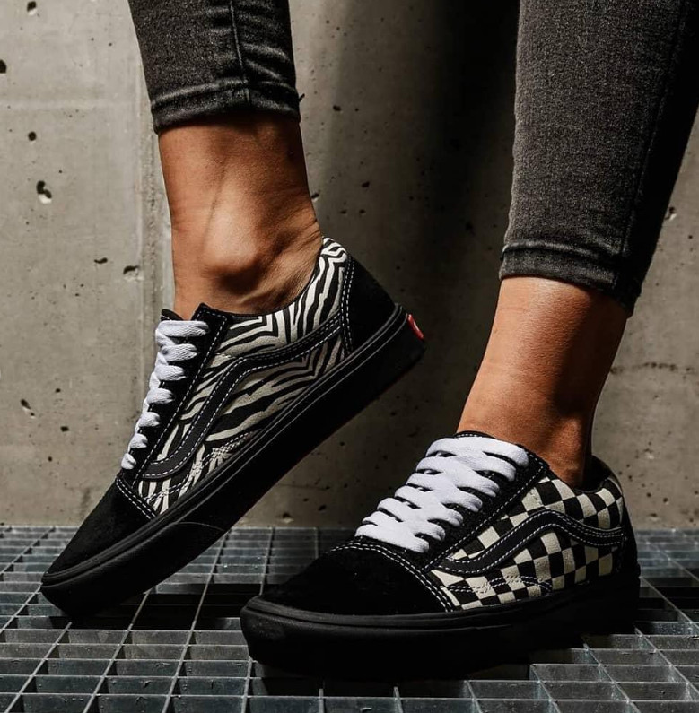 Vans Plataforma Zebra Old Skool Stacked Shoes Vans Old Skool